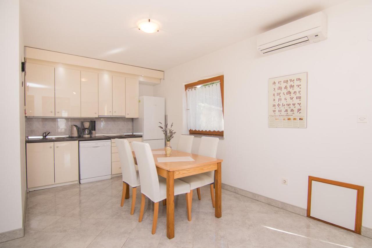 Apartmani Villa Kalinic 니바이스 외부 사진
