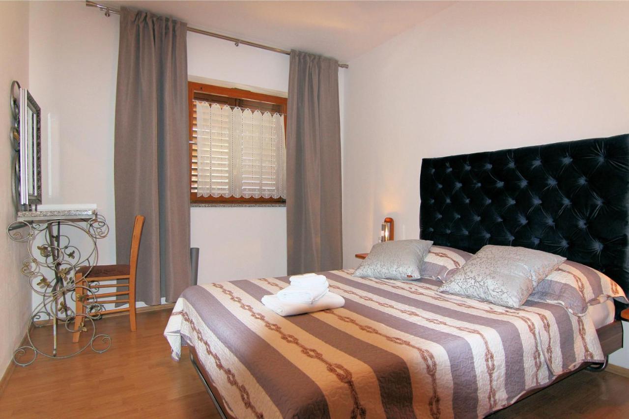Apartmani Villa Kalinic 니바이스 외부 사진