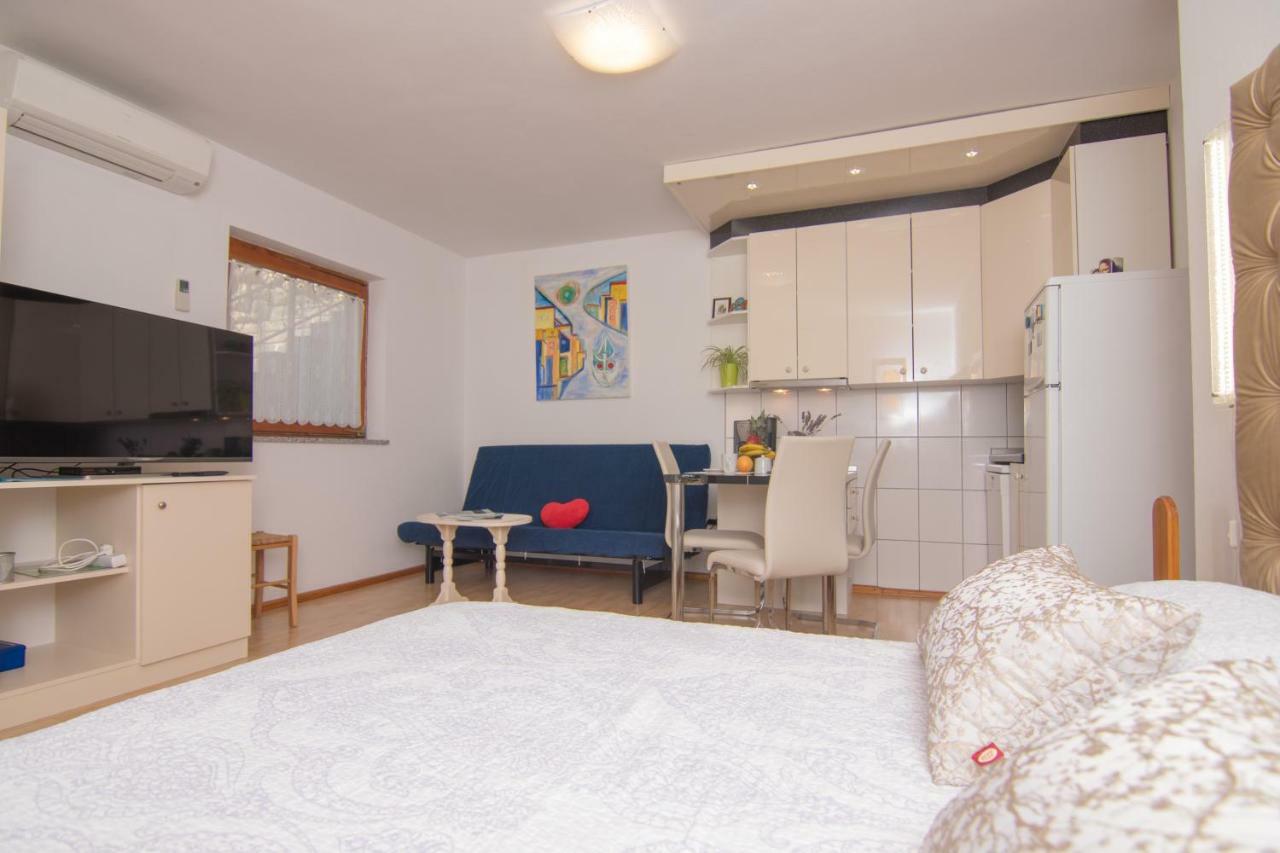 Apartmani Villa Kalinic 니바이스 외부 사진